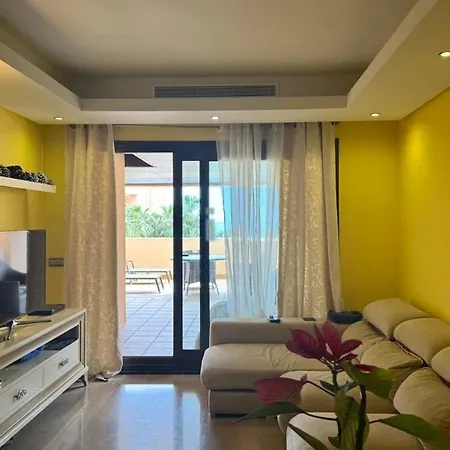 Exclusive 2 Bedroom 아파트 에스테포나