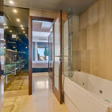 Apartment Exclusive 2 Bedroom *