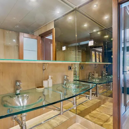 Exclusive 2 Bedroom Apartment